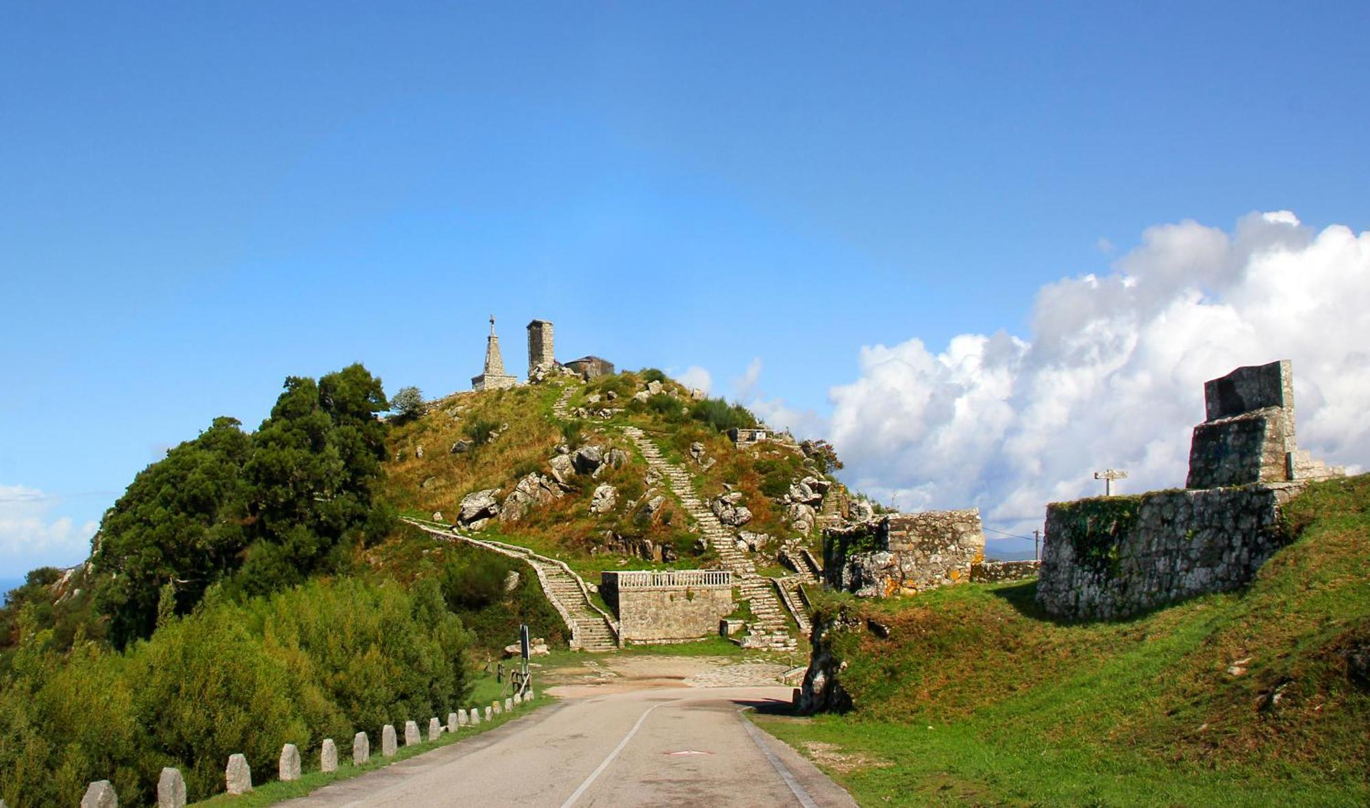 La Casa Alta En La Ruta Del Camino De Santiago